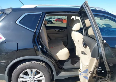 2016 Nissan Rogue Sv z USA, uszkodzony, nr VIN KNMAT2MT3GP599716